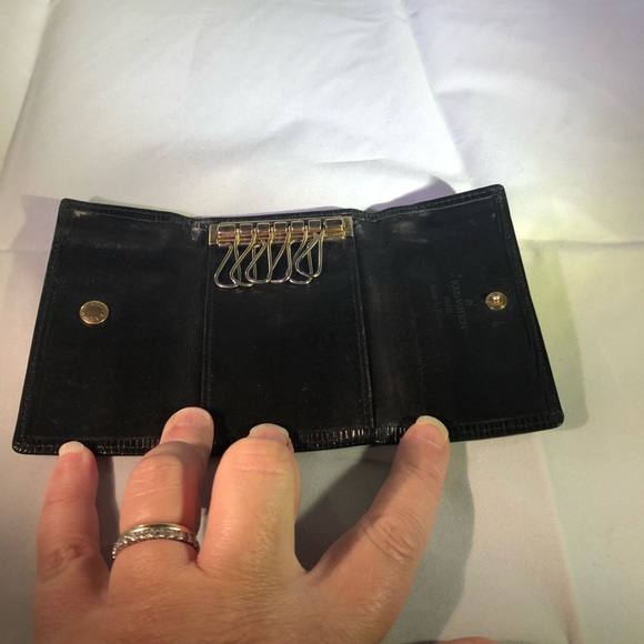 Louis Vuitton vintage auth epi noir 6 key holder - Picture 3 of 6
